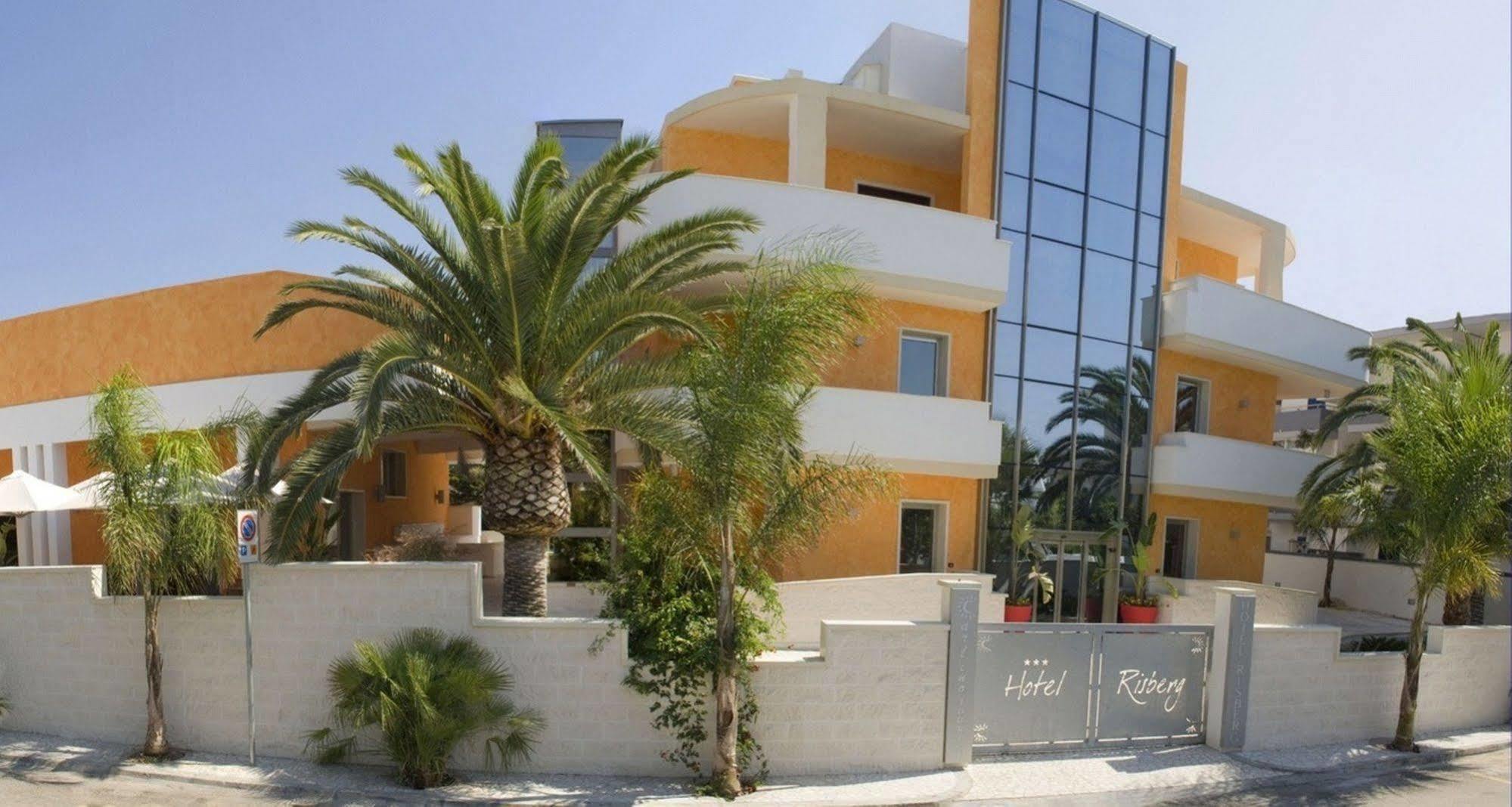 Hotel Risberg Gallipolli Exteriör bild